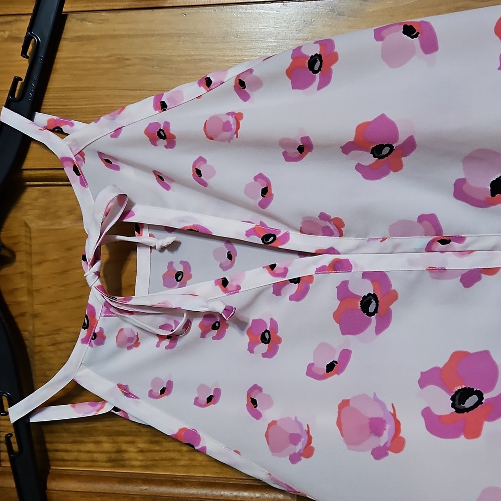 NWOT Cabi Pink Floating Poppies Halter Top - Picture 6 of 8